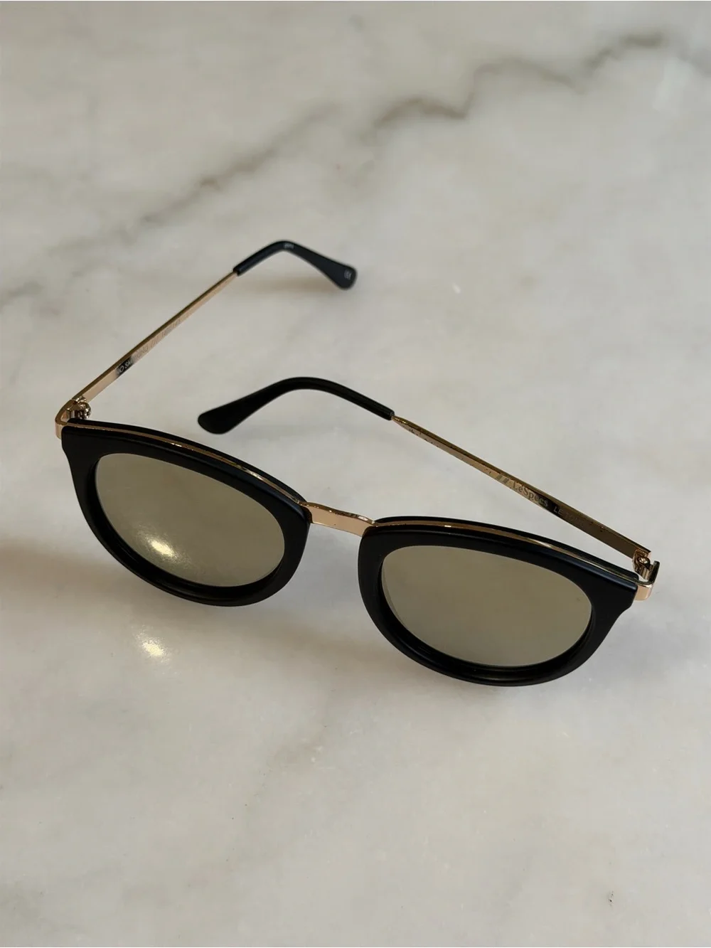 Le Specs no smirking matte black-gold Sunglasses